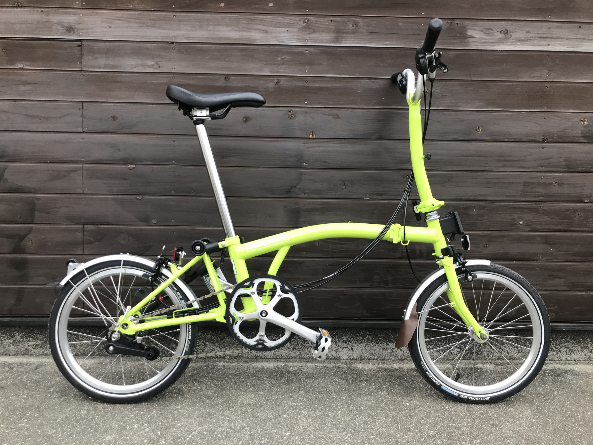 青空に映えるグリーン -BROMPTON M6L納車- – cyclemark サイクルマーク