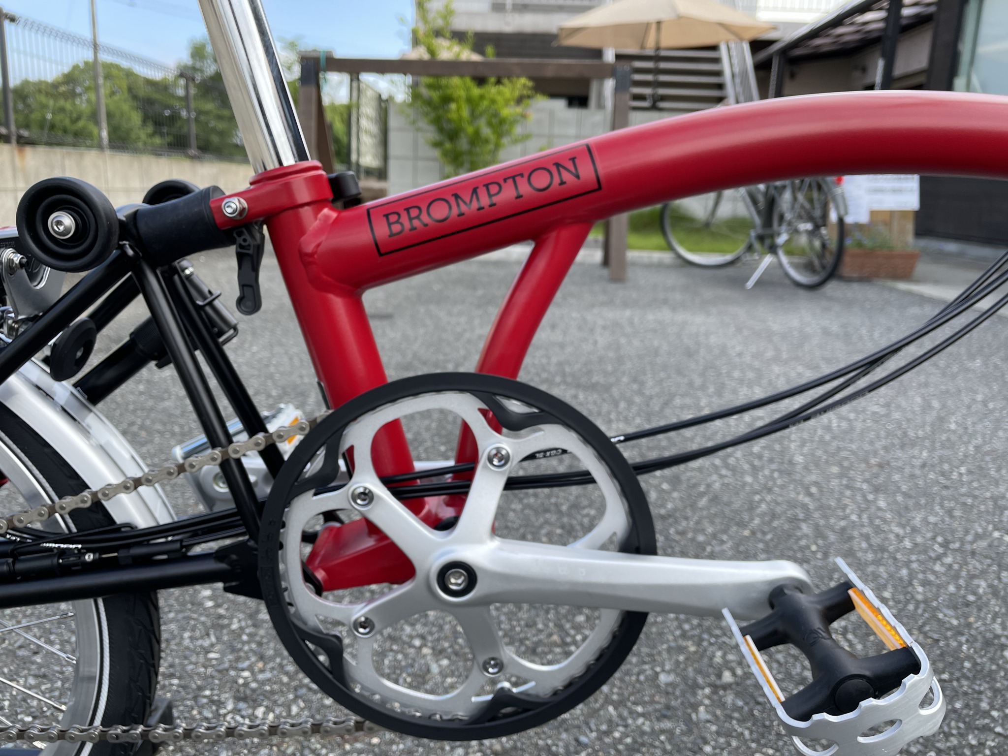 深い赤の魅力 -BROMPTON ハウスレッド納車- – cyclemark サイクルマーク